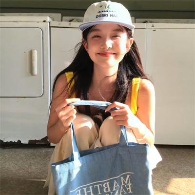 皇上，废后她又双叒掉马了